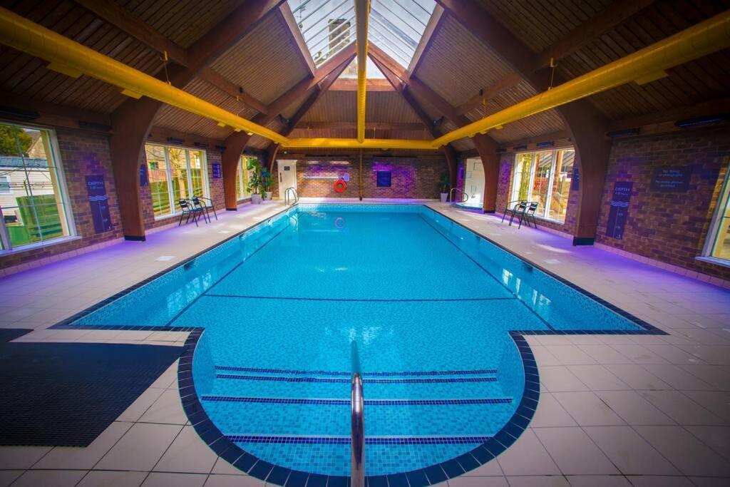 Atholl Apartment - A Unique Apartment In Countryside Park With Wifi And Access To Pool And Bar Perth Exteriér fotografie